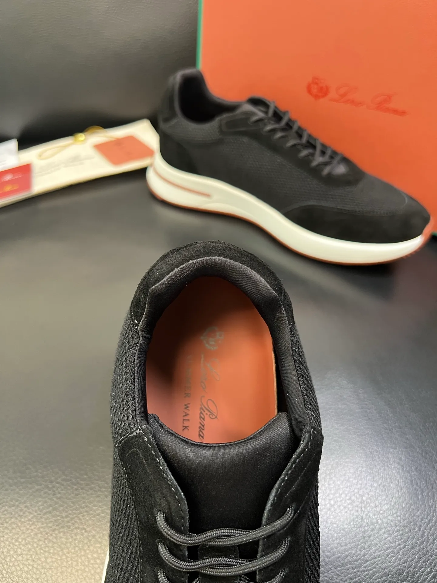 Men's shoes 💰740 Loro Men's shoes 💰iana High-quality top crafts Noyo Piana New product counter synchronized with original factory configuration, uppers imported from Italy cowhide fabric, high-quality splicing technology, soles: original soles specially provided by the original factory, exclusive movable molded soles super comfortable, original factory and single goods, welcome to compare, code number 39-44 (order 38 45 46)